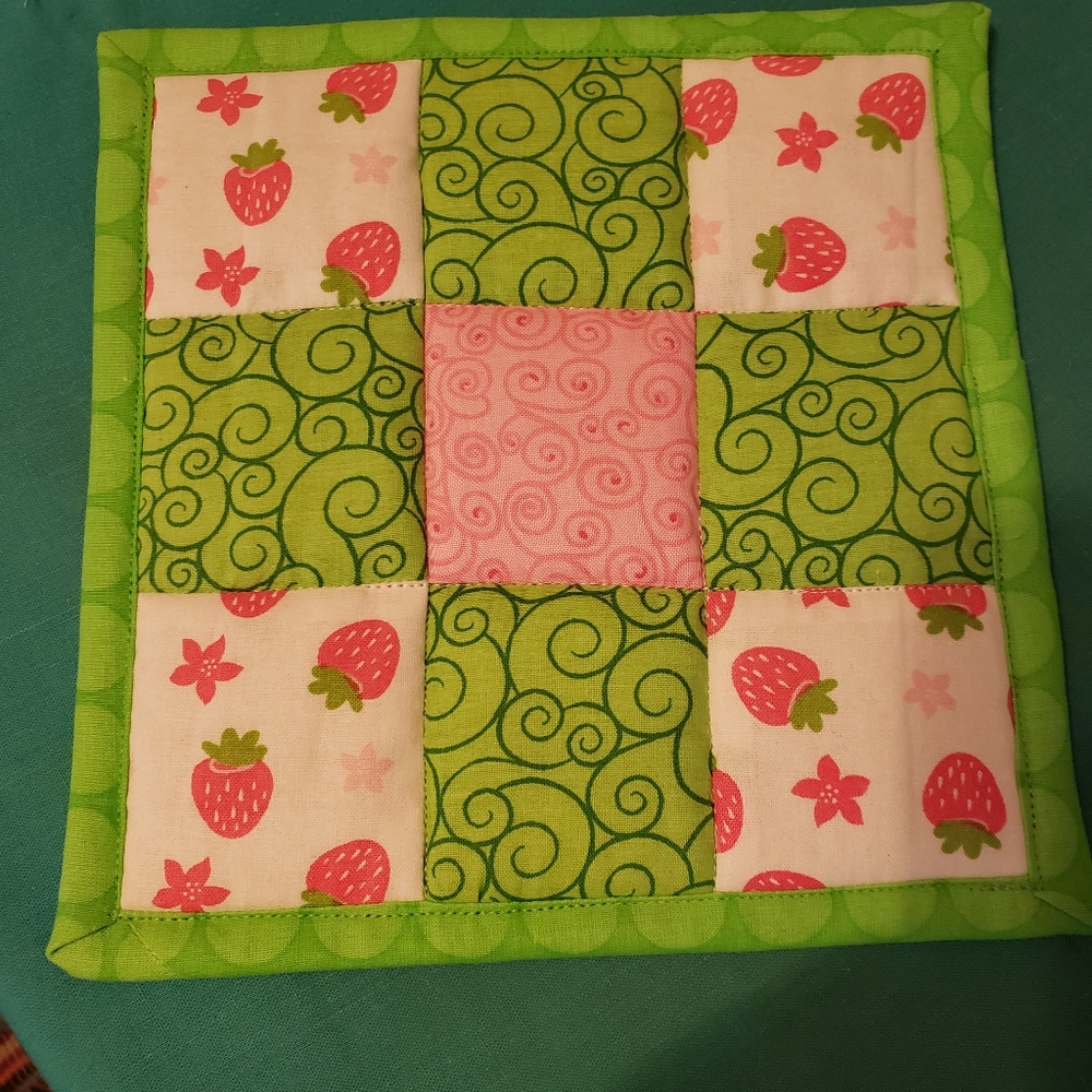 Scrappy Potholder/Trivet